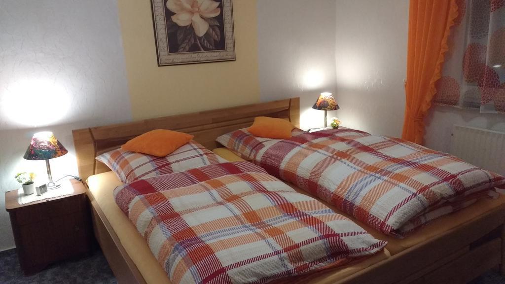 Antjes Ferienwohnung פלונהיים מראה חיצוני תמונה