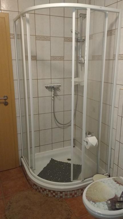 Antjes Ferienwohnung פלונהיים מראה חיצוני תמונה